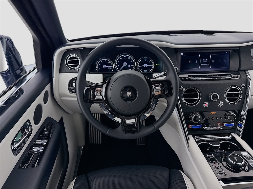 2020 Rolls Royce Cullinan photo 23