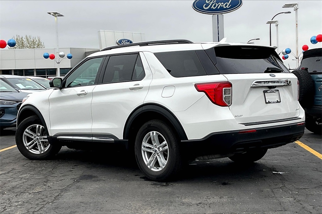 2022 Ford Explorer XLT photo 8