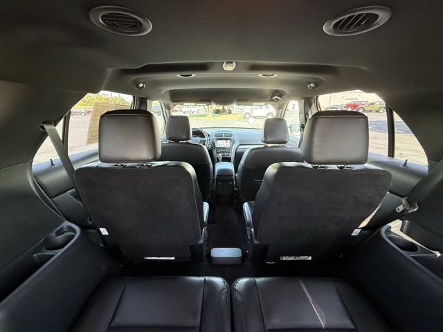 2018 Ford Explorer XLT photo 16