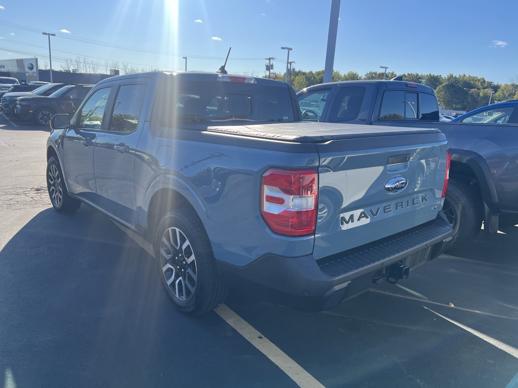 2022 Ford Maverick Lariat photo 2