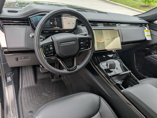 2025 Land Rover Range Rover Sport SE photo 2