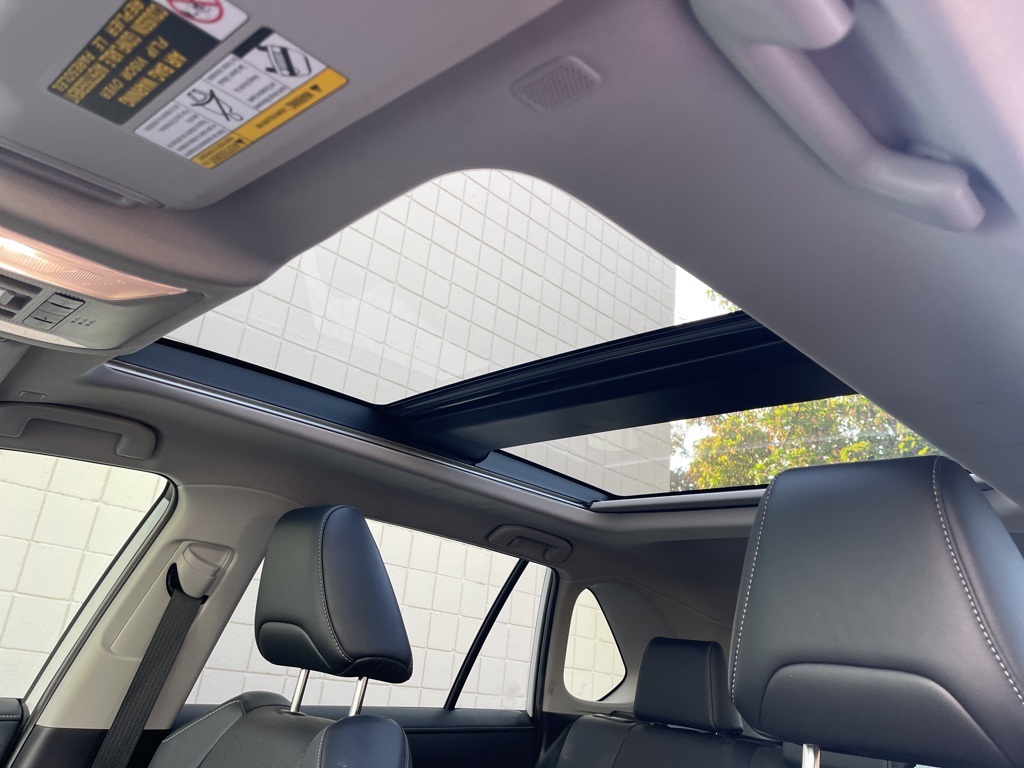 2024 Toyota RAV4 Hybrid Limited photo 3