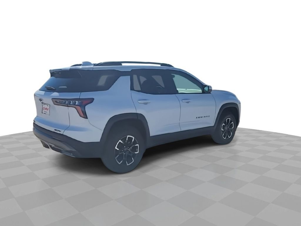 2026 Chevrolet Equinox ACTIV photo 8
