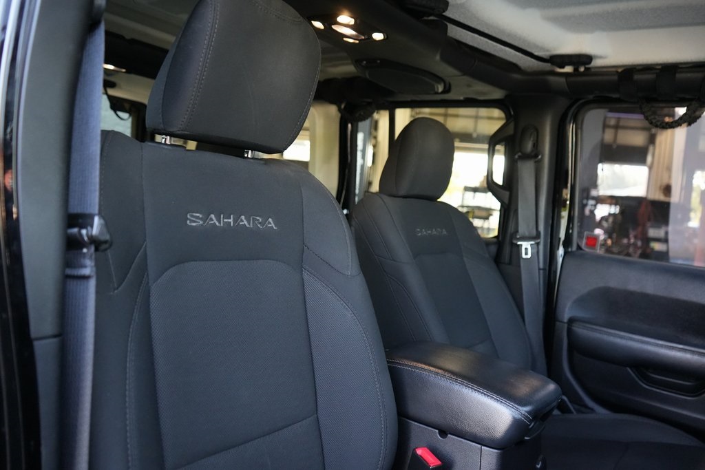 2019 Jeep Wrangler Unlimited Sahara photo 16