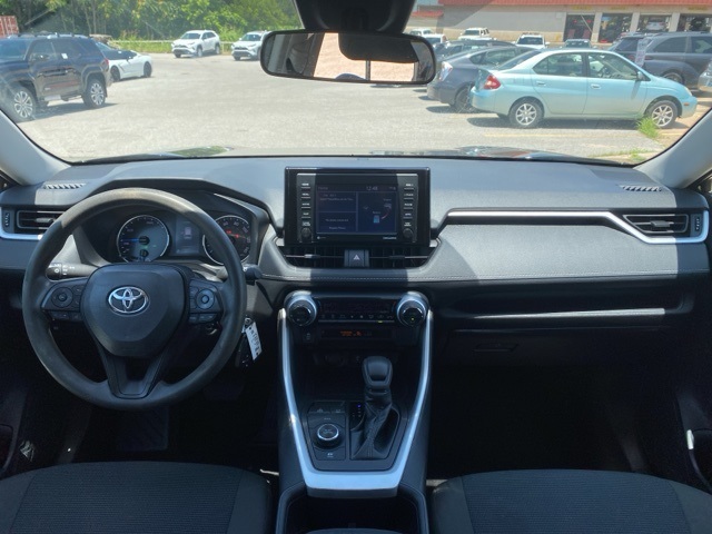 2022 Toyota RAV4 Hybrid LE photo 17