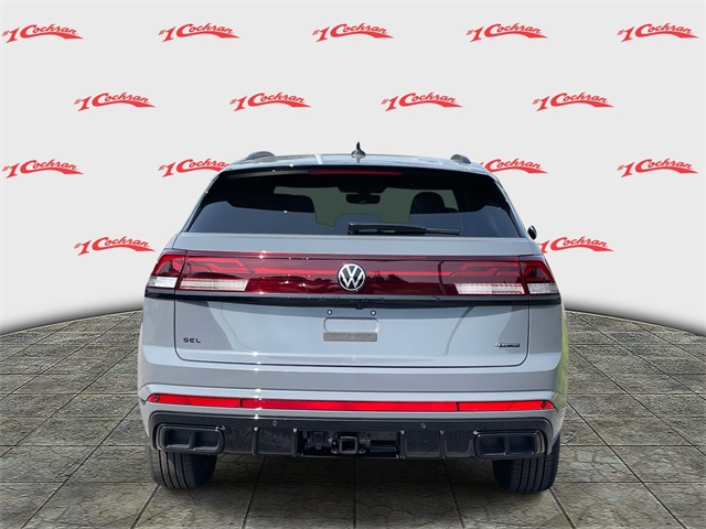 2025 Volkswagen Atlas Cross Sport SEL R-Line photo 3