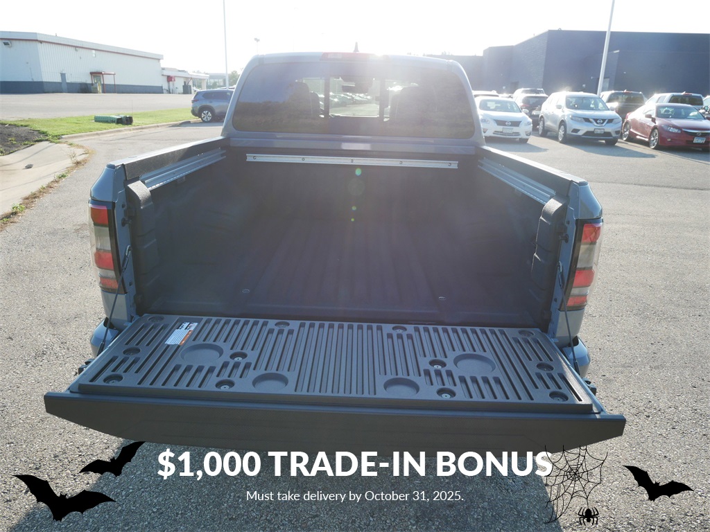 2026 Nissan Frontier Crew Cab PRO-4X photo 4
