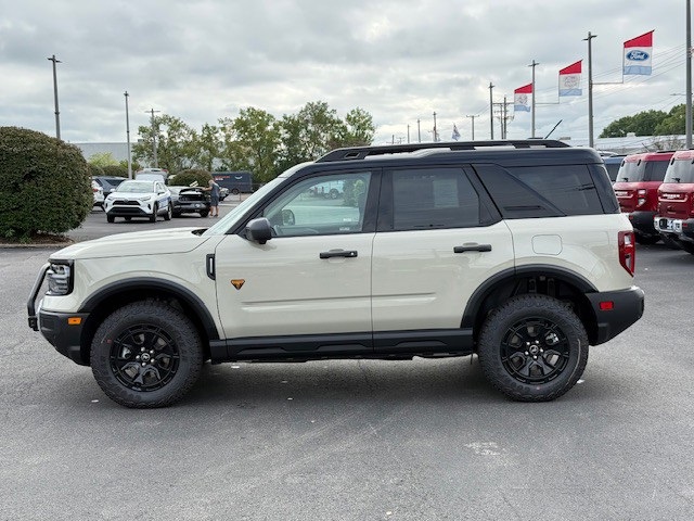 2025 Ford Bronco Sport Badlands photo 7