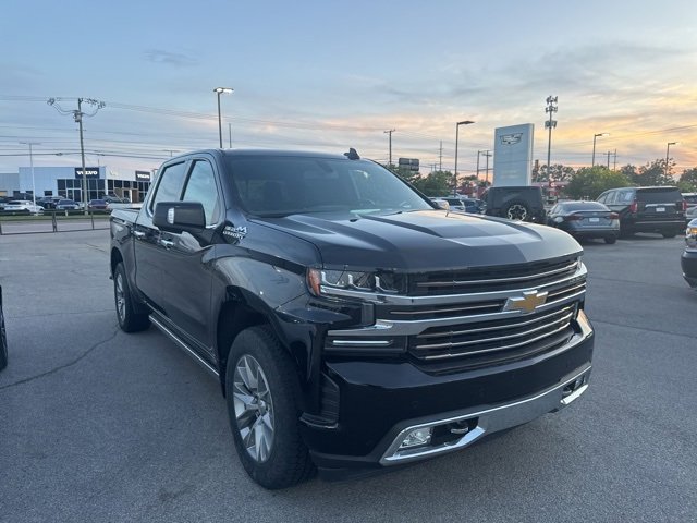 2021 Chevrolet Silverado 1500 High Country photo 3
