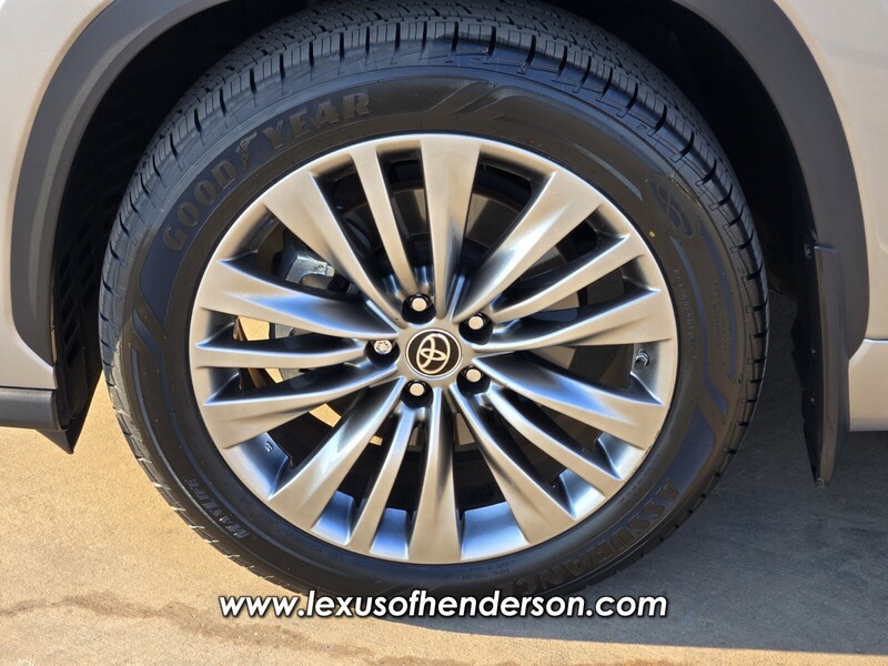 2021 Toyota Highlander Hybrid Platinum photo 9