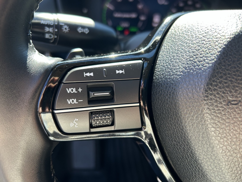 2023 Honda Accord Hybrid Touring photo 12