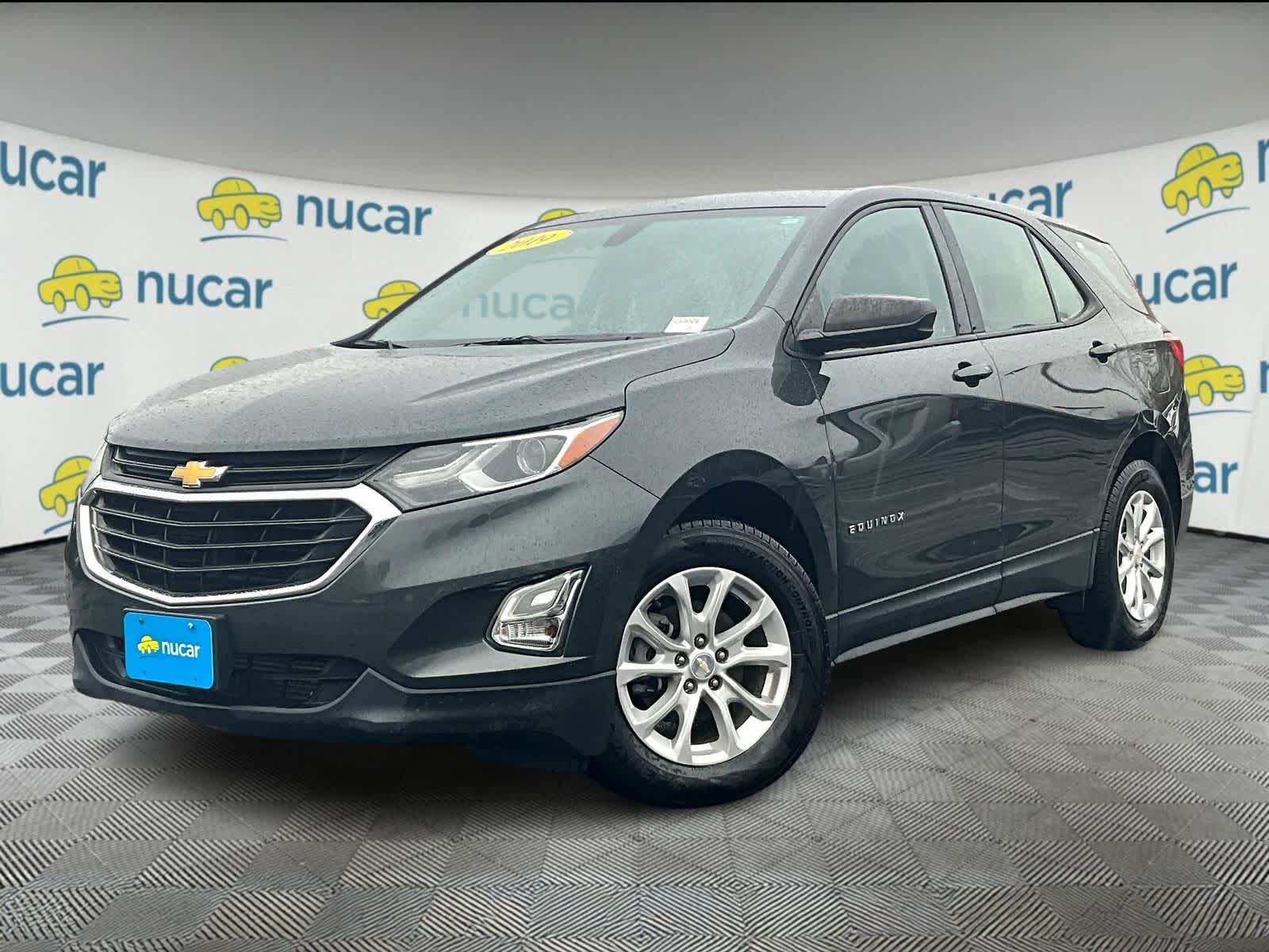 2019 Chevrolet Equinox LS photo 3