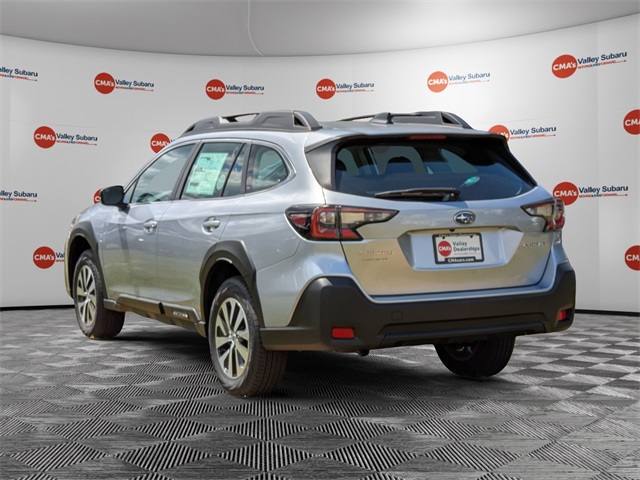 2025 Subaru Outback Base photo 7