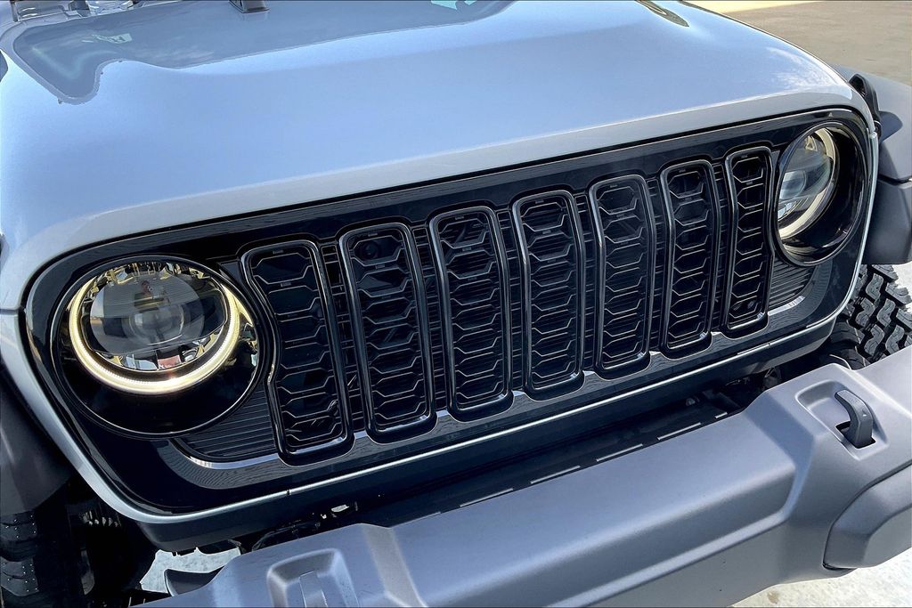 2024 Jeep Wrangler Willys photo 9