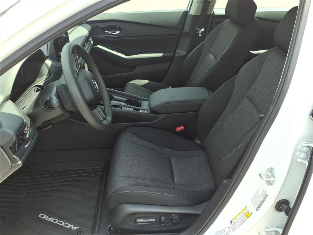 2025 Honda Accord 1.5T SE photo 21