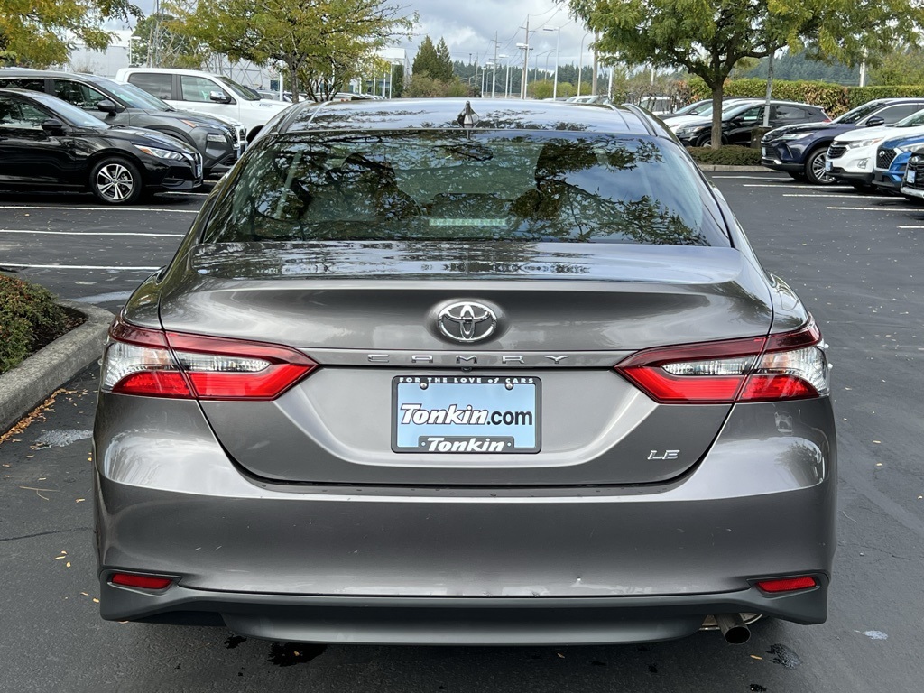 2021 Toyota Camry LE photo 4