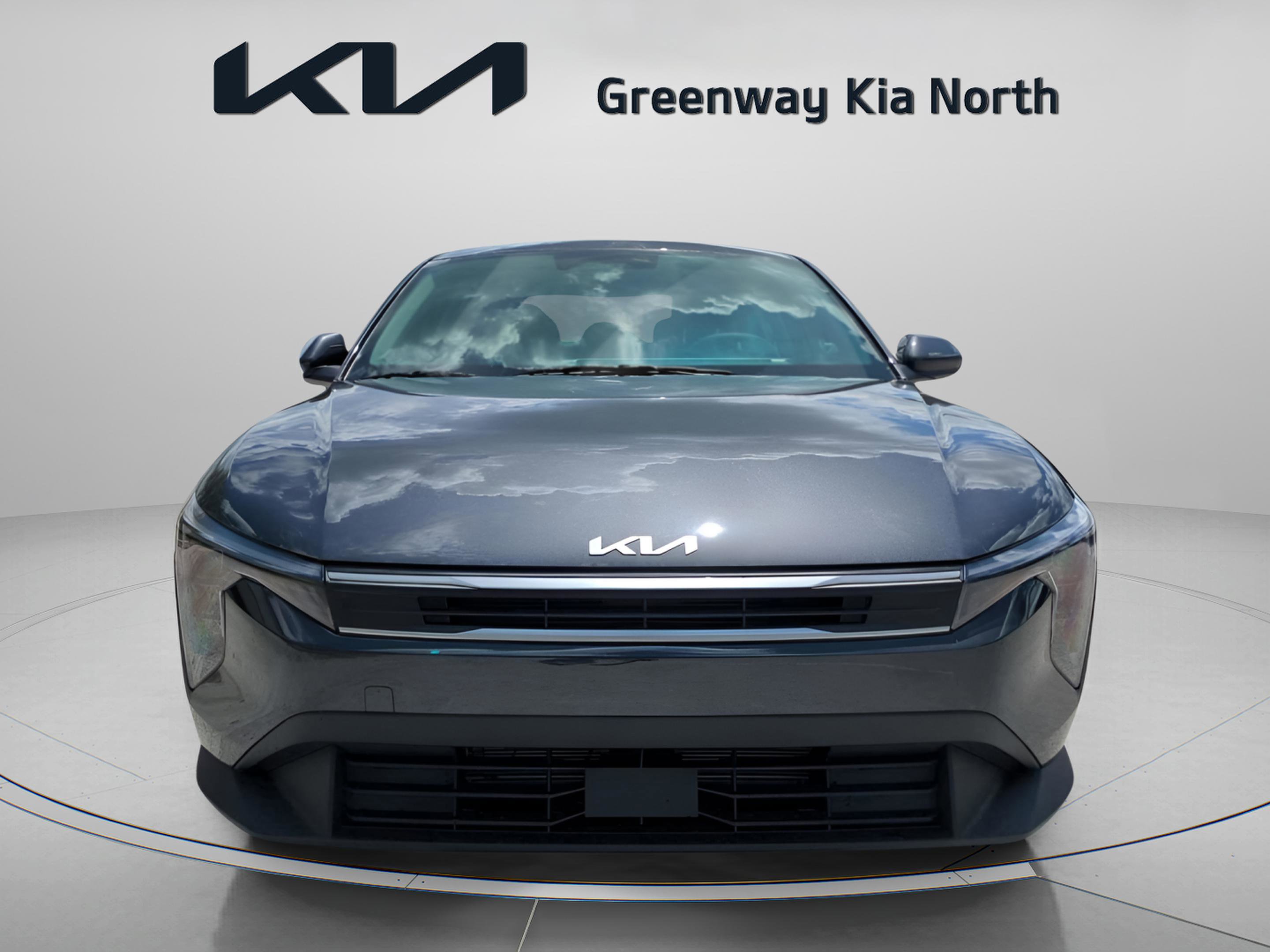 2025 Kia K4 LXS photo 2