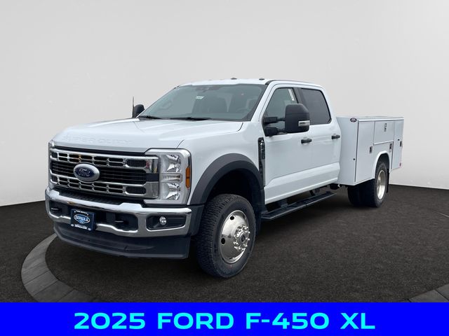 2025 Ford F-450 Super Duty Chassis Cab XL's photo