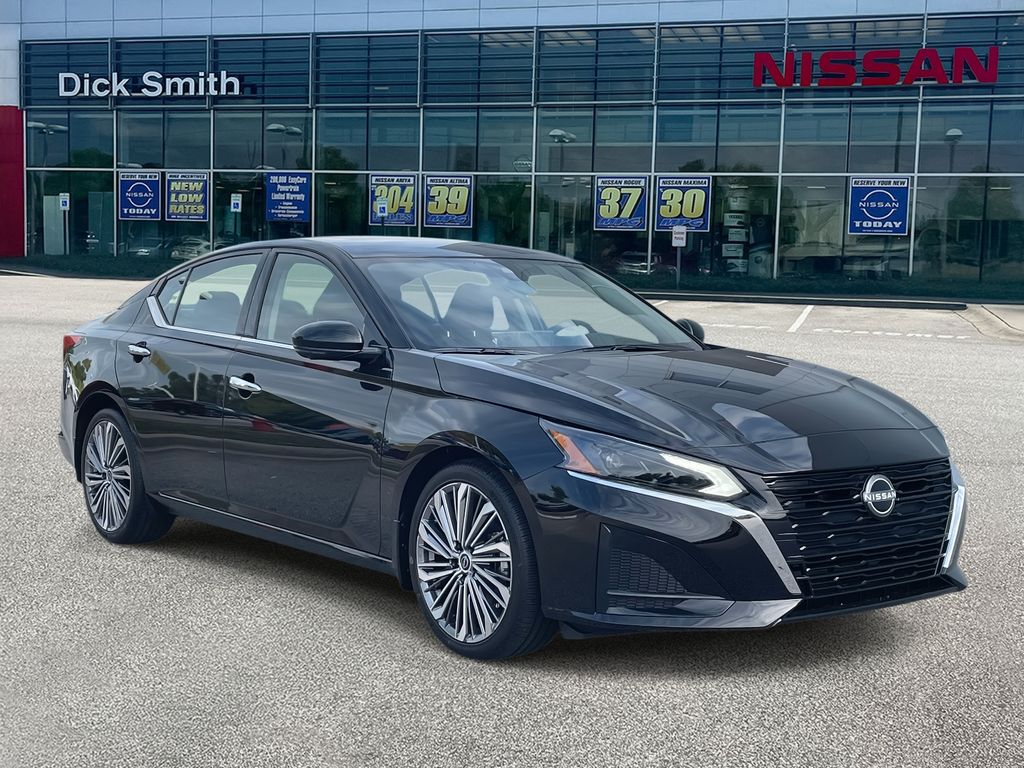 2025 Nissan Altima SL's photo
