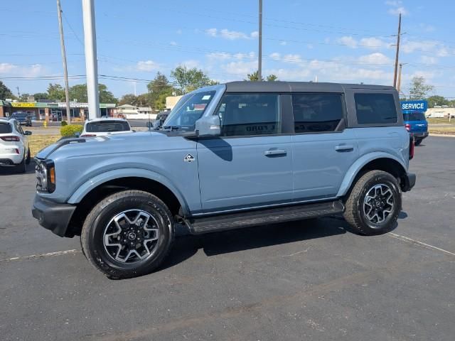 2025 Ford Bronco Outer Banks photo 42
