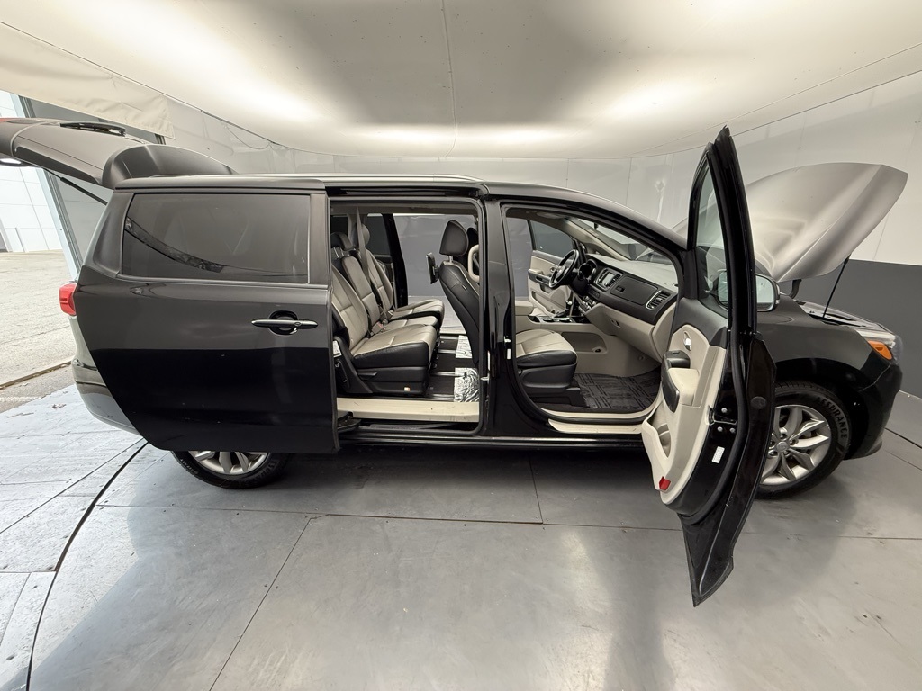 2020 Kia Sedona EX photo 17