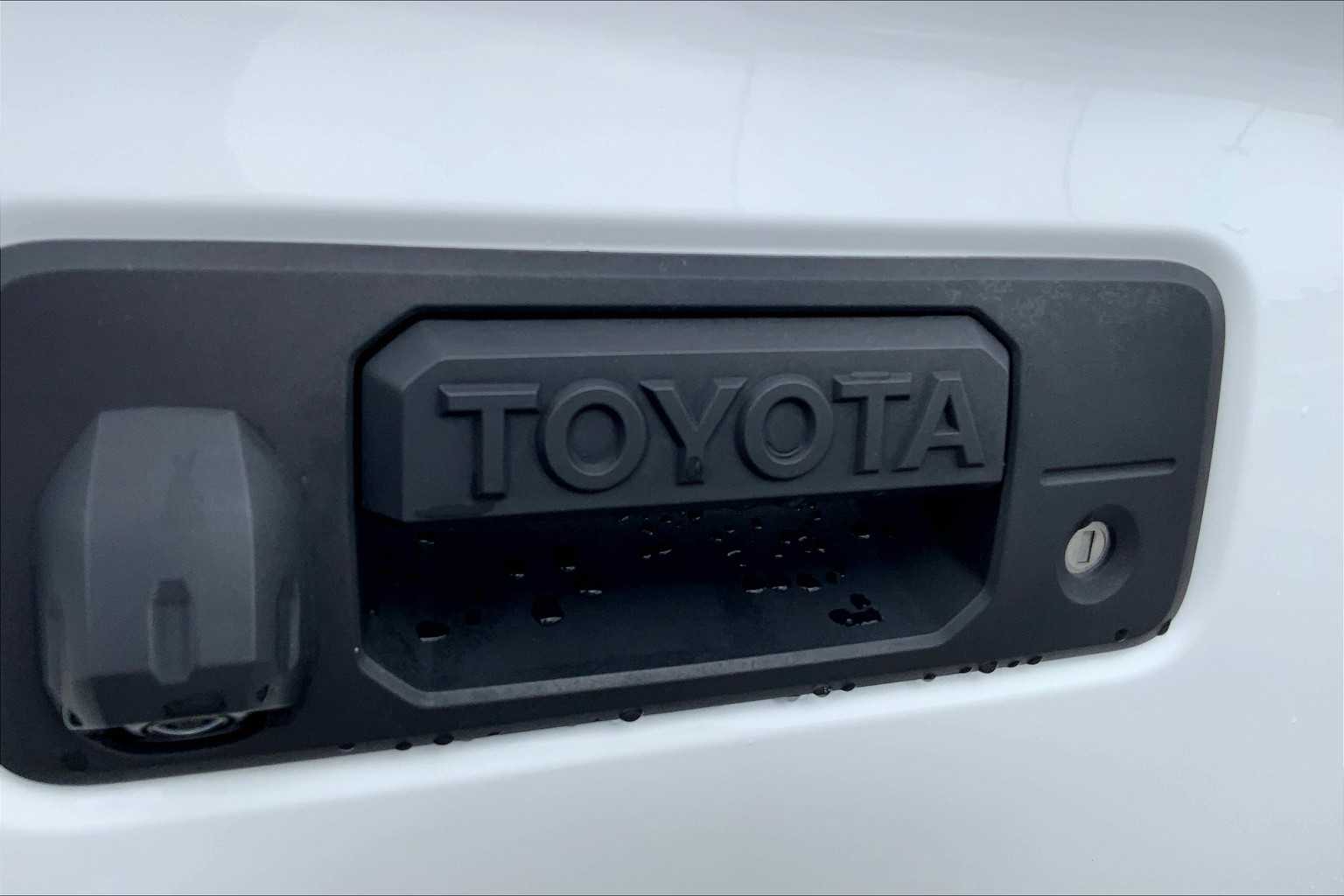 2023 Toyota Tacoma TRD photo 29