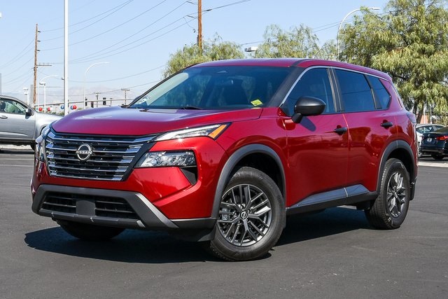 2026 Nissan Rogue S photo 2