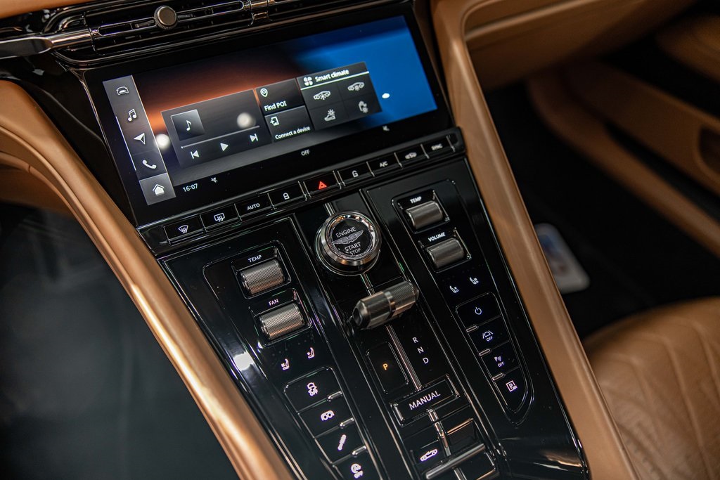 2025 ASTON MARTIN DB12 - Image 15