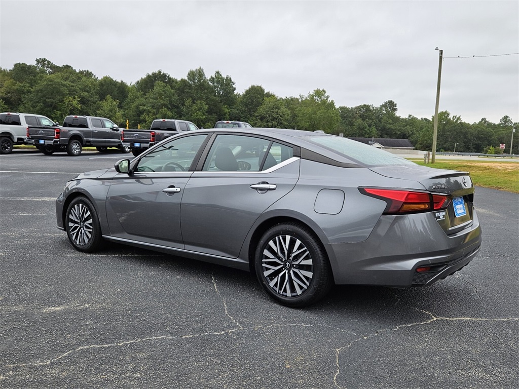 2023 Nissan Altima 2.5 SV photo 9