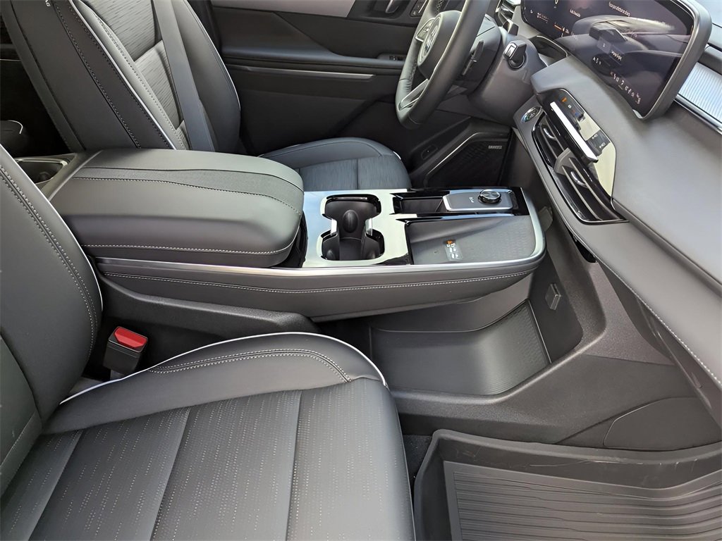 2025 Buick Enclave Sport Touring photo 19