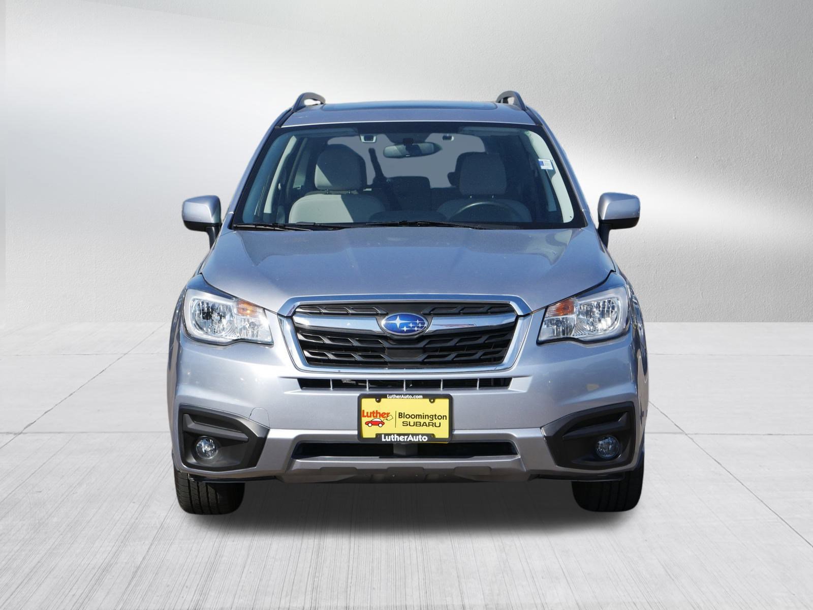 2017 Subaru Forester Premium photo 2