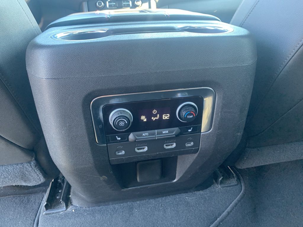 2021 Chevrolet Tahoe RST photo 13