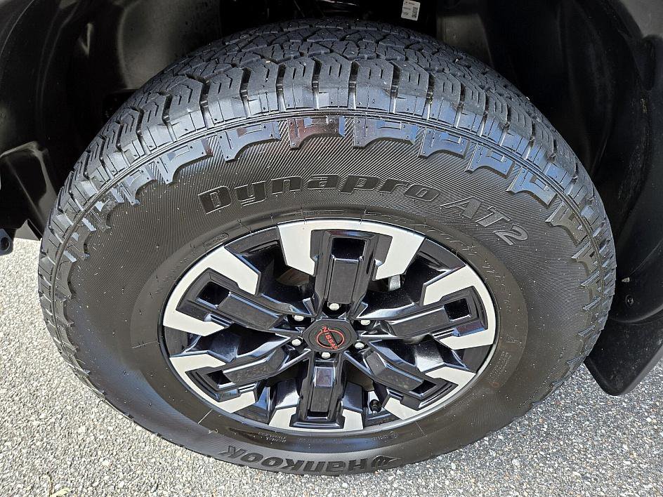 2024 Nissan Frontier PRO-4X photo 13