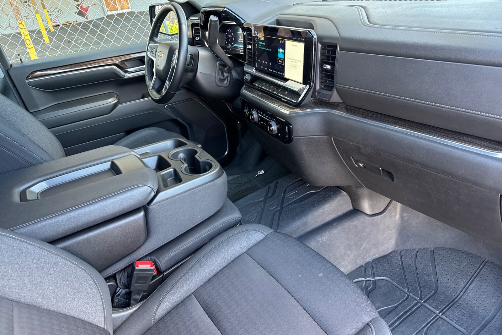 2024 Chevrolet Silverado 1500 LT photo 14