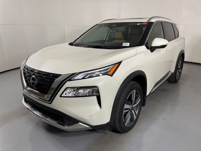 2022 Nissan Rogue Platinum photo 3