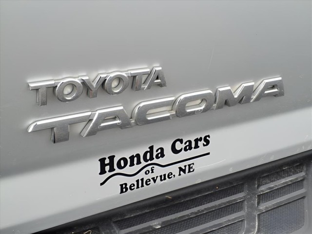 2011 Toyota Tacoma photo 11