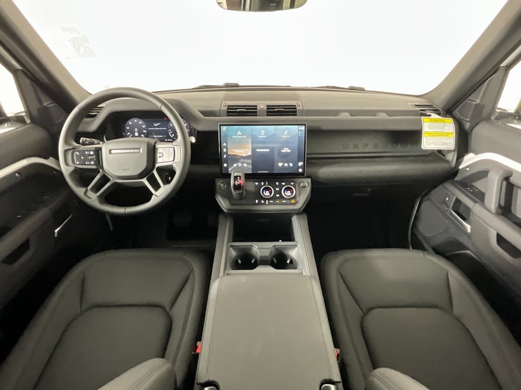 2026 Land Rover Defender 110 S photo 4