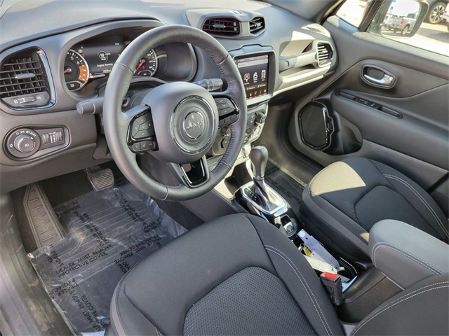 2022 Jeep Renegade Altitude photo 10