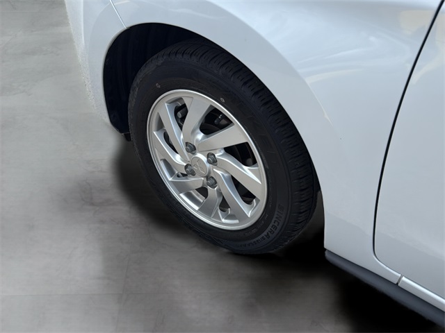 2024 Mitsubishi Mirage LE photo 21