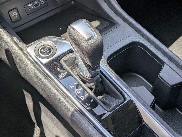 2025 Nissan Sentra SV photo 19