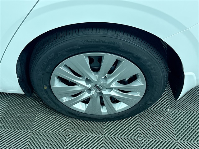 2025 Nissan Sentra S photo 3