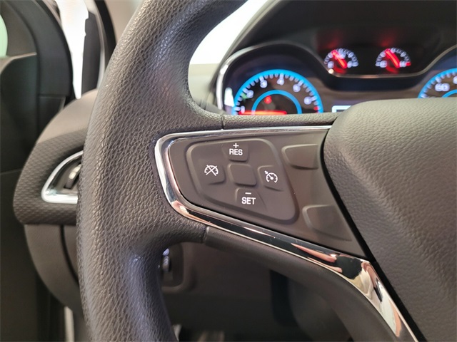 2017 Chevrolet Cruze LT photo 23