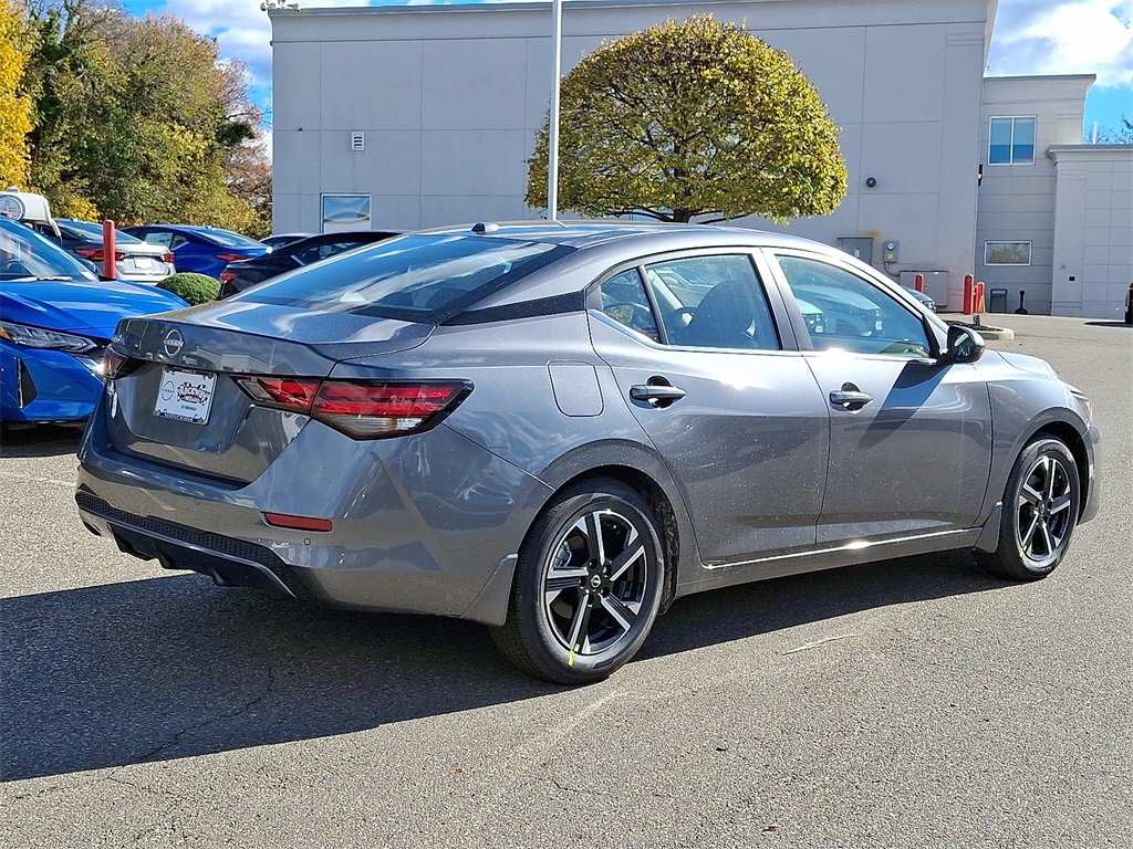 2025 Nissan Sentra SV photo 4
