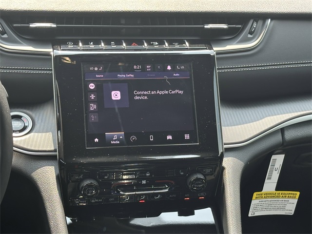 2025 Jeep Grand Cherokee Altitude photo 27