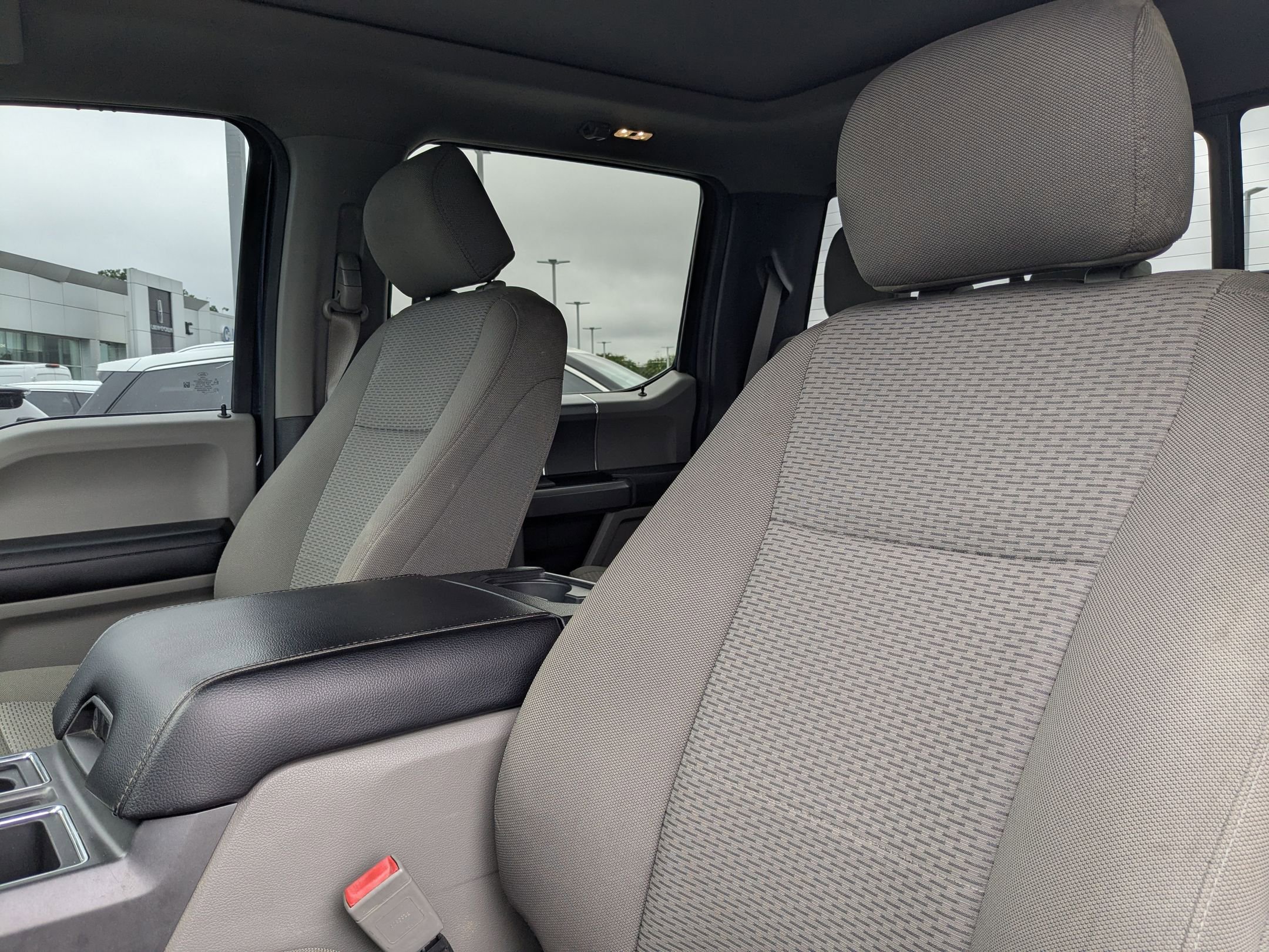 2020 Ford F-150 XLT photo 12