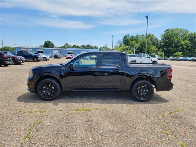 2025 Ford Maverick photo 4