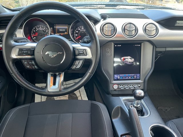 2022 Ford Mustang GT photo 3