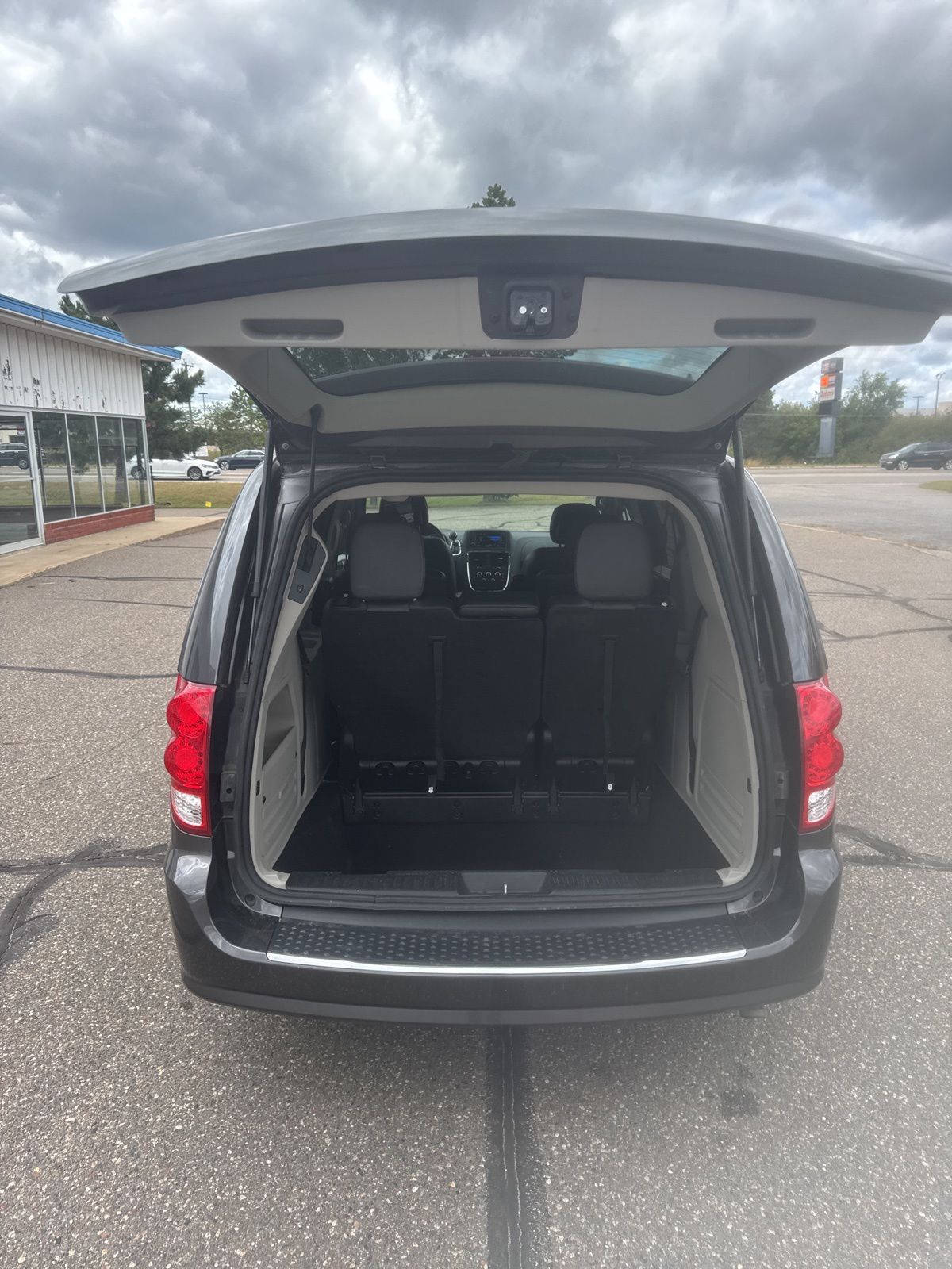 2019 Dodge Grand Caravan SXT photo 7