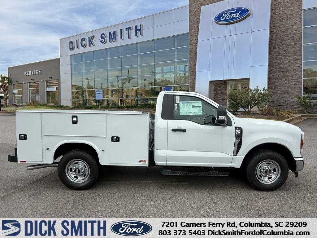 2025 Ford F-250 XL photo 2