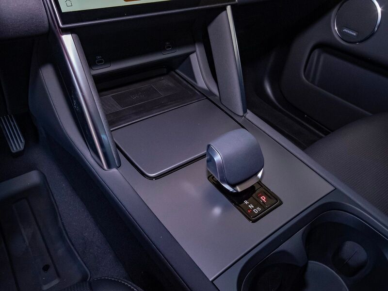 2025 Land Rover Discovery Sport S photo 26